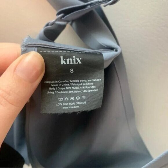 Knix Catalyst Grey Front Zip Sports Bra 8 - Picture 4 of 9